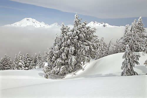 Broken Top mountain and The Sisters from Mt. Bachelor Oregon