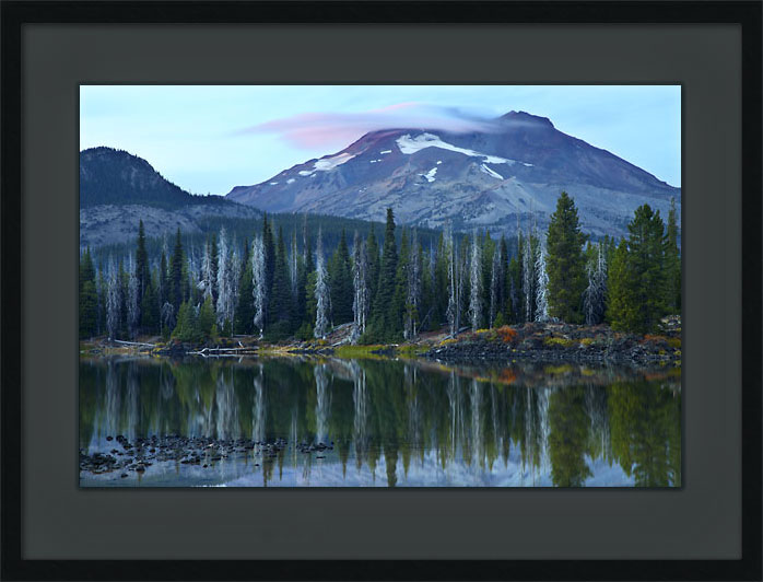 Autumn Color and South Sister at Sparks Lake photo, Cascade Lakes near Bend Oregon
