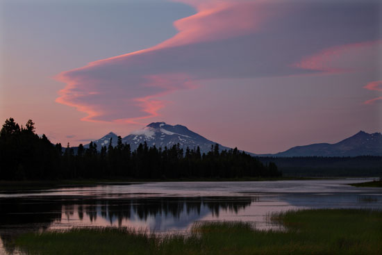 Sunset, Crane Prairie Lake, Cascade Mountains, Oregon.