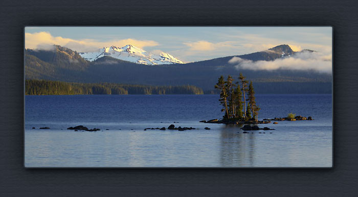 Waldo Lake, Diamond Peak, Sunset, Cascade Mountains Oregon.