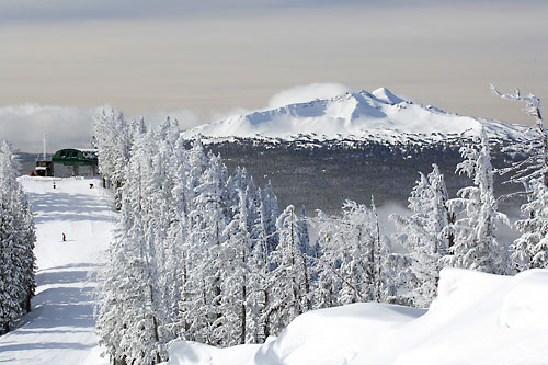 Willamette Pass Ski Area Willamette Pass Cascade Mountains Diamond Peak Oregon