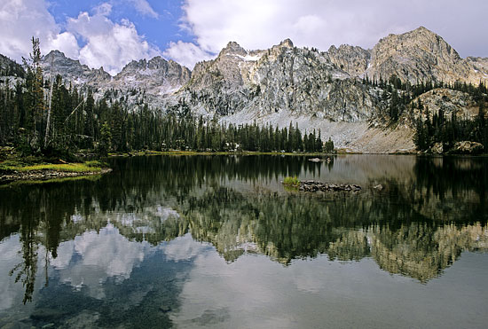 Alice Lake, Sawtooth Mountains photo, Idaho